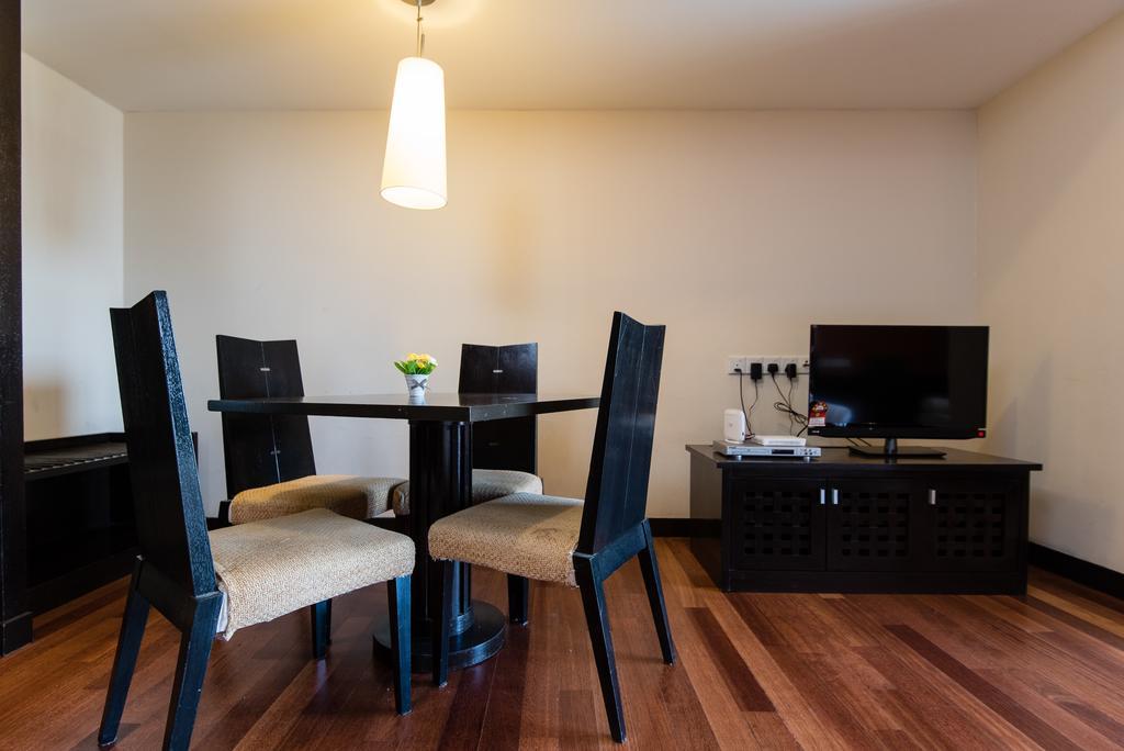 New Town Resort Suites At Pyramid Tower Субанг Джая Екстериор снимка
