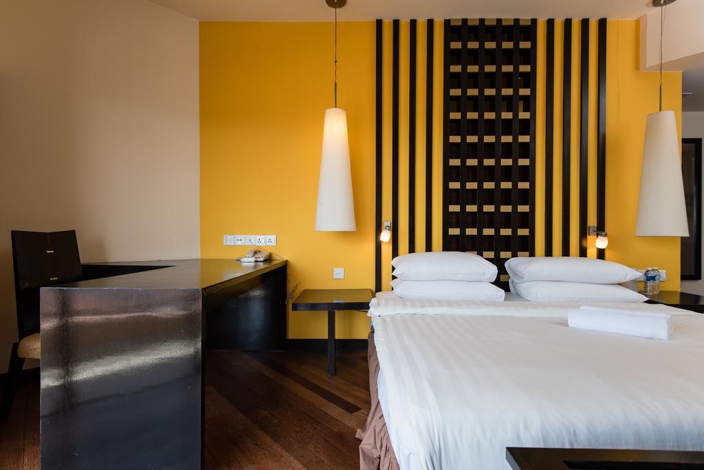 New Town Resort Suites At Pyramid Tower Субанг Джая Екстериор снимка